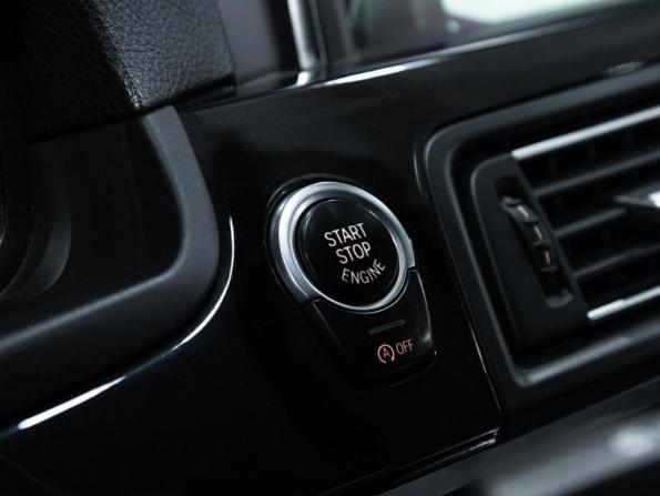 BMW 5 серии VI (F10/F11/F07) Рестайлинг с пробегом 2013 года, цена 1 919 000 рублей, 374492 км, седан, Автокод Объявления