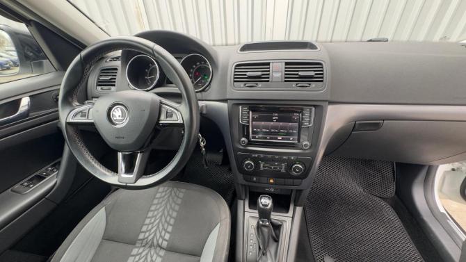 Skoda Yeti I Рестайлинг с пробегом 2017 года, цена 1 544 000 рублей, 126000 км, внедорожник, Автокод Объявления