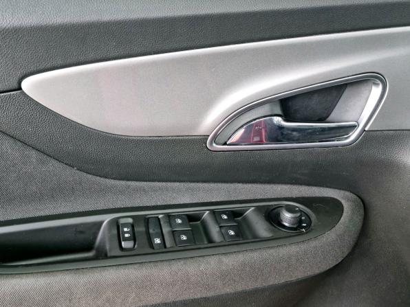 Opel Mokka I с пробегом 2013 года, цена 960 000 рублей, 145645 км, внедорожник, Автокод Объявления