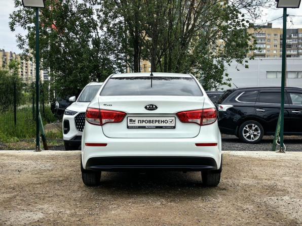 Kia Rio III Рестайлинг с пробегом 2015 года, цена 999 000 рублей, 150000 км, седан, Автокод Объявления