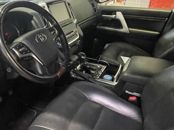 Toyota Land Cruiser 200 Series Рестайлинг 2 с пробегом 2020 года, цена 7 790 000 рублей, 111626 км, внедорожник, Автокод Объявления