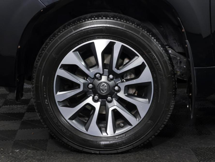 Toyota Land Cruiser Prado 150 Series Рестайлинг 3 Москва  - изображение 20