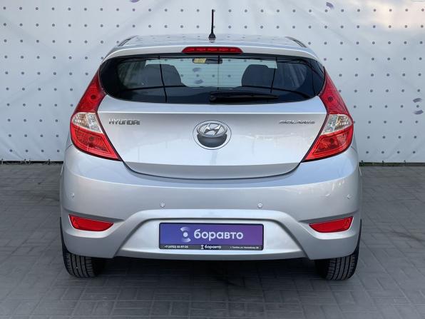 Hyundai Solaris I с пробегом 2013 года, цена 870 000 рублей, 128031 км, хэтчбек, Автокод Объявления