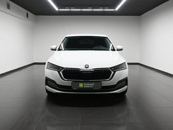 Skoda Octavia IV (A8) с пробегом 2020 года, цена 2 365 000 рублей, 122057 км, лифтбек, Автокод Объявления