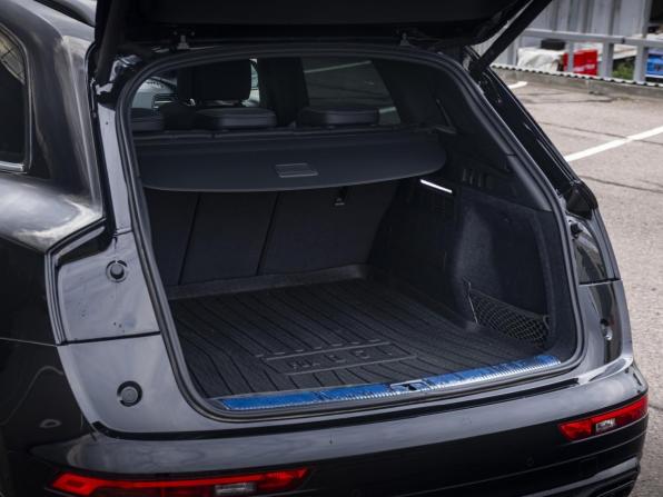 Audi Q5 II (FY) Рестайлинг с пробегом 2024 года, цена 5 599 000 рублей, 8681 км, внедорожник, Автокод Объявления