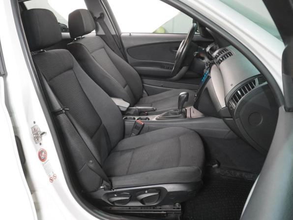 BMW 1 серии I (E81/E82/E87/E88) Рестайлинг с пробегом 2010 года, цена 889 000 рублей, 170582 км, хэтчбек, Автокод Объявления