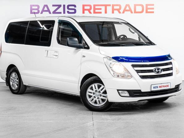 Hyundai H-1 II Рестайлинг с пробегом 2016 года, цена 2 409 000 рублей, 184210 км, минивэн, Автокод Объявления
