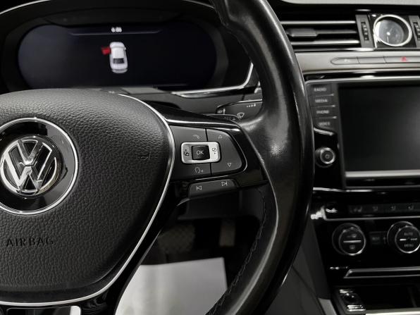 Volkswagen Passat B8 с пробегом 2015 года, цена 1 440 000 рублей, 234429 км, седан, Автокод Объявления