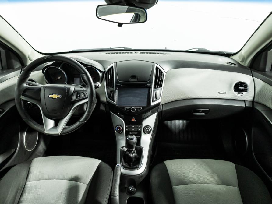 Chevrolet Cruze I Рестайлинг Санкт-Петербург  - изображение 13
