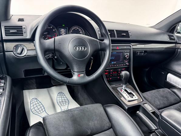 Audi S4 II (B6) с пробегом 2004 года, цена 1 850 000 рублей, 144457 км, седан, Автокод Объявления