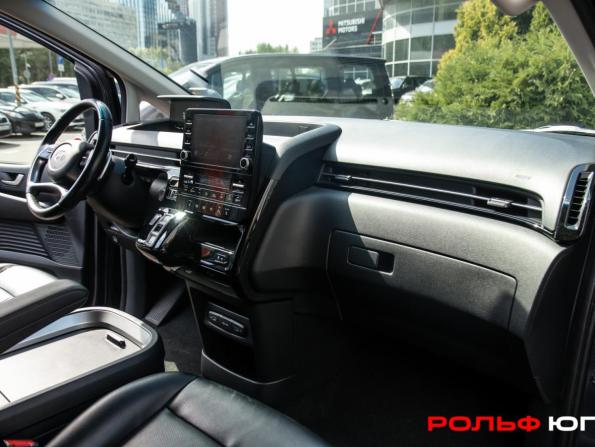 Hyundai Staria I с пробегом 2022 года, цена 3 678 000 рублей, 135440 км, минивэн, Автокод Объявления