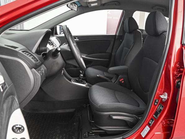 Hyundai Solaris I с пробегом 2011 года, цена 1 178 000 рублей, 16776 км, седан, Автокод Объявления