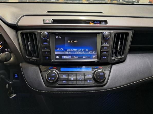 Toyota RAV4 IV (XA40) Рестайлинг с пробегом 2017 года, цена 1 875 000 рублей, 185365 км, внедорожник, Автокод Объявления