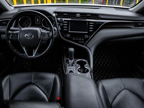 Toyota Camry VIII (XV70) с пробегом 2019 года, цена 2 569 999 рублей, 89987 км, седан, Автокод Объявления