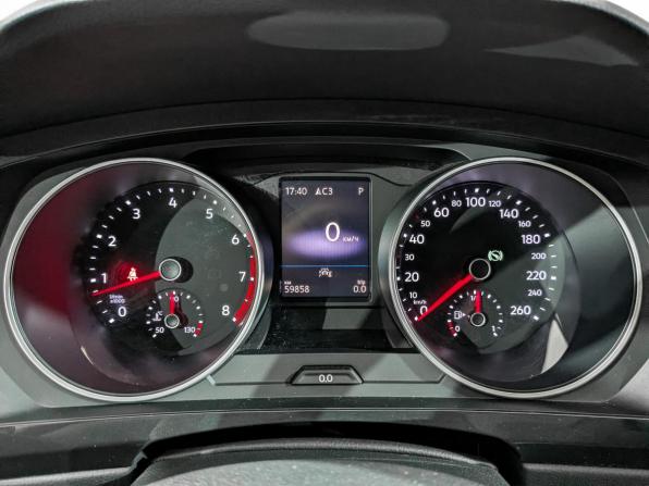 Volkswagen Tiguan II Рестайлинг с пробегом 2021 года, цена 2 790 000 рублей, 59853 км, внедорожник, Автокод Объявления