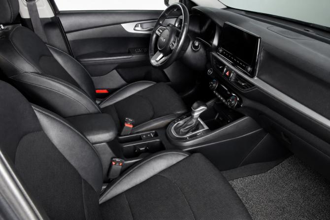 Kia K3 II Рестайлинг с пробегом 2022 года, цена 1 919 000 рублей, 133000 км, седан, Автокод Объявления