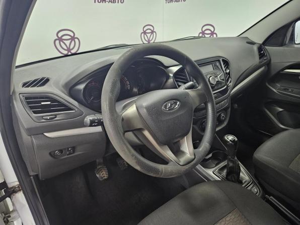 Lada (ВАЗ) Vesta I с пробегом 2017 года, цена 758 000 рублей, 127140 км, седан, Автокод Объявления