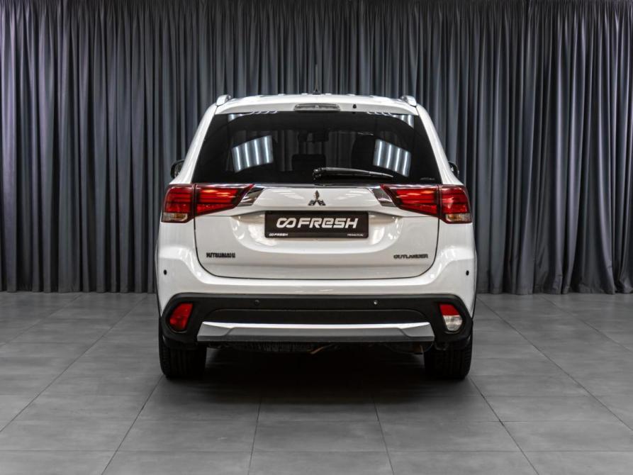Mitsubishi Outlander III Рестайлинг 2 Тюмень  - изображение 4