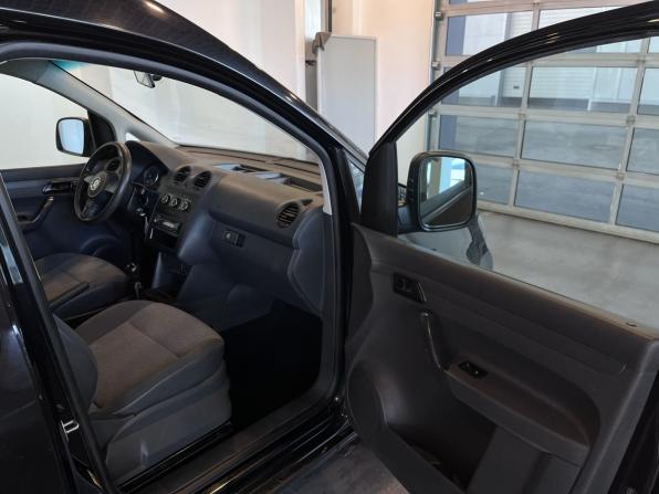 Volkswagen Caddy III Рестайлинг с пробегом 2011 года, цена 895 000 рублей, 226145 км, компактвэн, Автокод Объявления