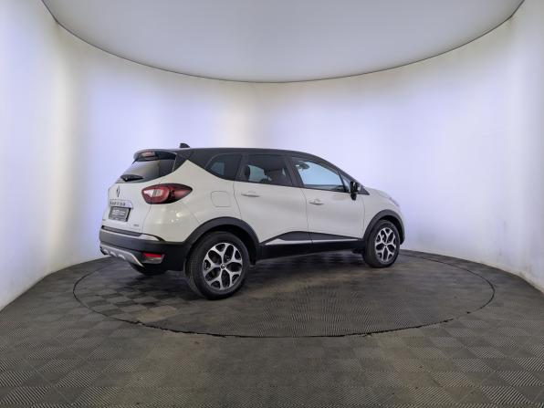 Renault Kaptur I с пробегом 2016 года, цена 1 355 000 рублей, 127650 км, внедорожник, Автокод Объявления