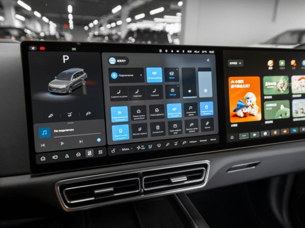 Li Auto (Lixiang) L9 I Рестайлинг с пробегом 2025 года, цена 10 700 000 рублей, 44 км, внедорожник, Автокод Объявления