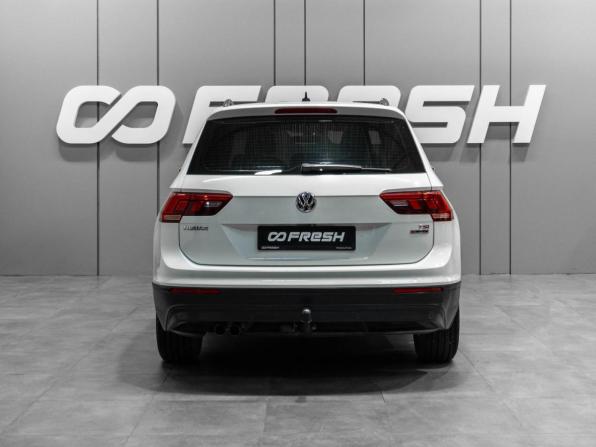Volkswagen Tiguan II с пробегом 2017 года, цена 2 300 000 рублей, 139523 км, внедорожник, Автокод Объявления