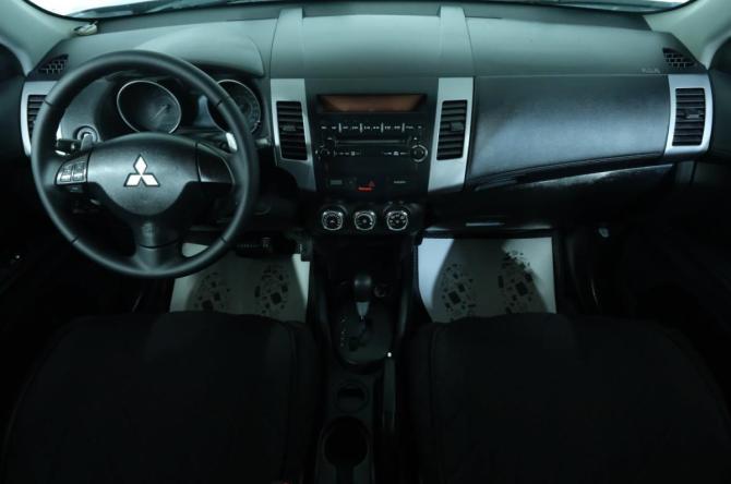 Mitsubishi Outlander II Рестайлинг с пробегом 2011 года, цена 1 339 000 рублей, 235000 км, внедорожник, Автокод Объявления