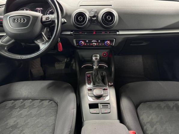 Audi A3 III (8V) с пробегом 2013 года, цена 989 000 рублей, 240000 км, хэтчбек, Автокод Объявления