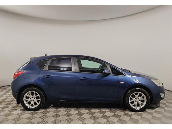 Opel Astra J с пробегом 2010 года, цена 629 000 рублей, 227473 км, хэтчбек, Автокод Объявления