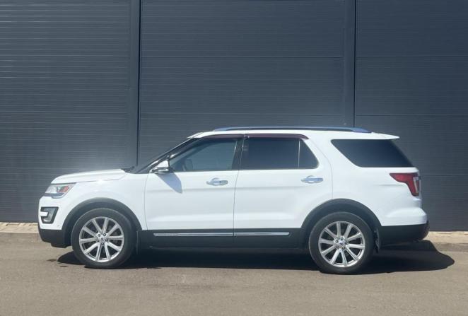 Ford Explorer V Рестайлинг с пробегом 2016 года, цена 2 490 000 рублей, 180000 км, внедорожник, Автокод Объявления