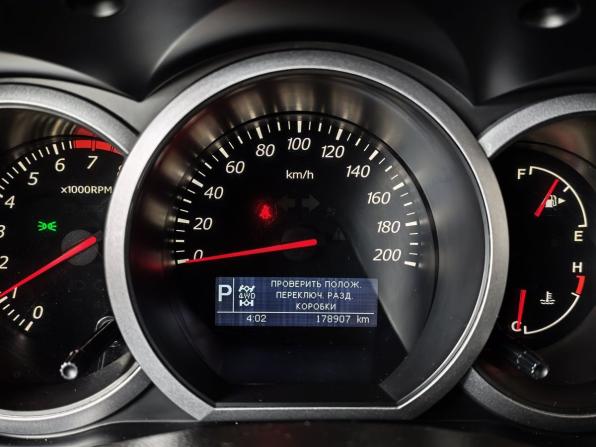 Suzuki Grand Vitara II Рестайлинг с пробегом 2011 года, цена 920 000 рублей, 178906 км, внедорожник, Автокод Объявления