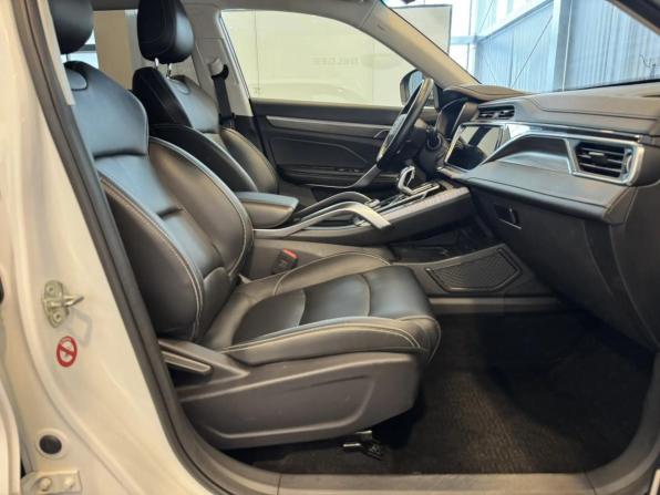 Geely Atlas Pro с пробегом 2022 года, цена 1 839 000 рублей, 64706 км, внедорожник, Автокод Объявления