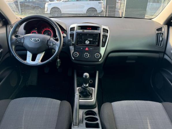 Kia Ceed I Рестайлинг с пробегом 2011 года, цена 420 000 рублей, 239331 км, хэтчбек, Автокод Объявления