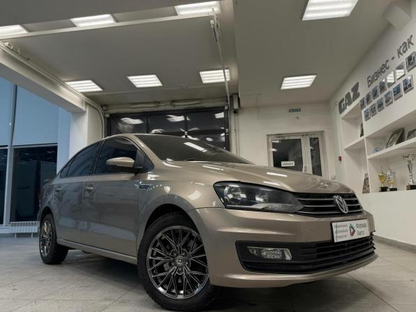 Volkswagen Polo V Рестайлинг с пробегом 2017 года, цена 1 090 000 рублей, 116551 км, седан, Автокод Объявления