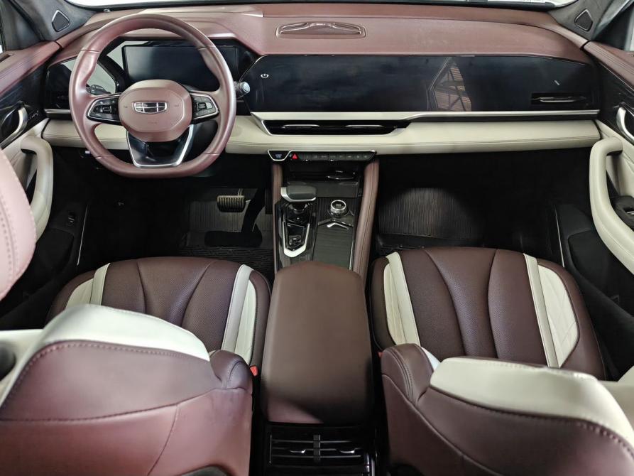 Geely Monjaro I Москва  - изображение 11