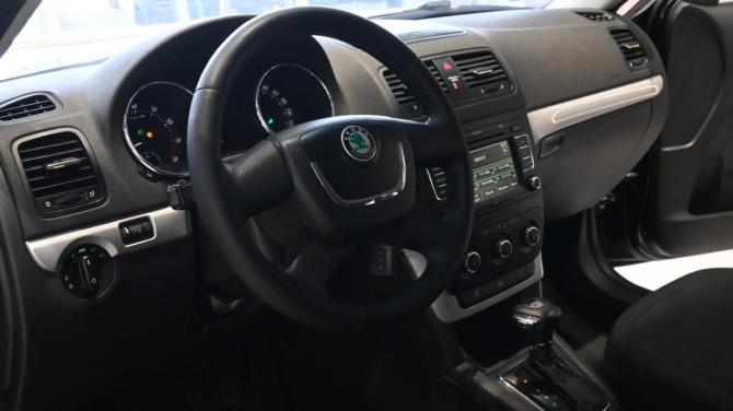 Skoda Yeti I с пробегом 2012 года, цена 695 000 рублей, 237000 км, внедорожник, Автокод Объявления