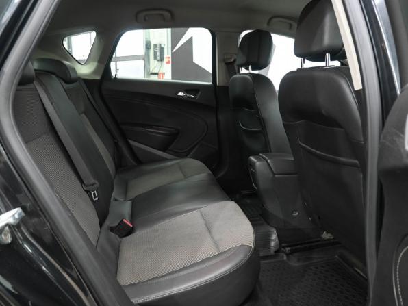 Opel Astra J Рестайлинг с пробегом 2012 года, цена 749 900 рублей, 256500 км, хэтчбек, Автокод Объявления