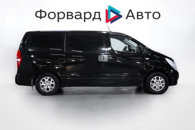 Hyundai H-1 II с пробегом 2011 года, цена 1 270 000 рублей, 450000 км, минивэн, Автокод Объявления