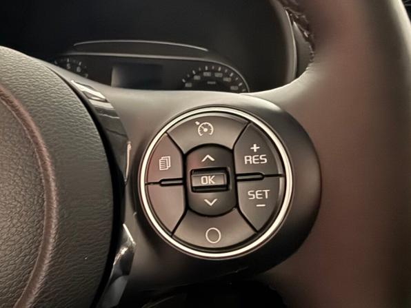 Kia Soul III с пробегом 2022 года, цена 2 720 000 рублей, 10 км, хэтчбек, Автокод Объявления