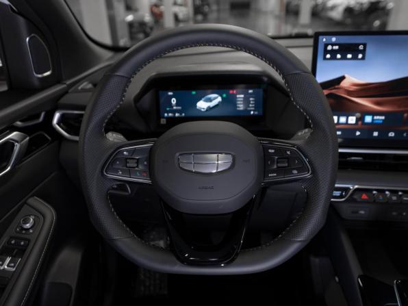 Geely Coolray I Рестайлинг с пробегом 2026 года, цена 2 850 000 рублей, 20 км, внедорожник, Автокод Объявления