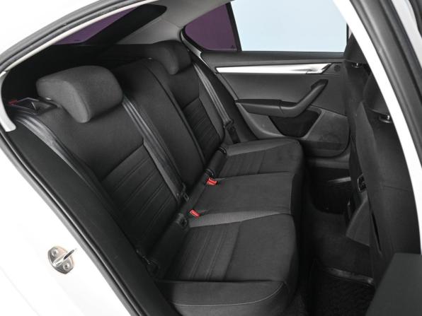 Skoda Octavia III (A7) Рестайлинг с пробегом 2017 года, цена 929 000 рублей, 191448 км, лифтбек, Автокод Объявления