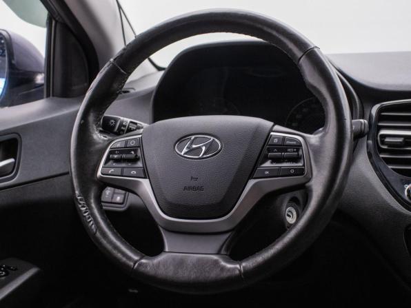 Hyundai Solaris II Рестайлинг с пробегом 2021 года, цена 1 364 000 рублей, 132796 км, седан, Автокод Объявления