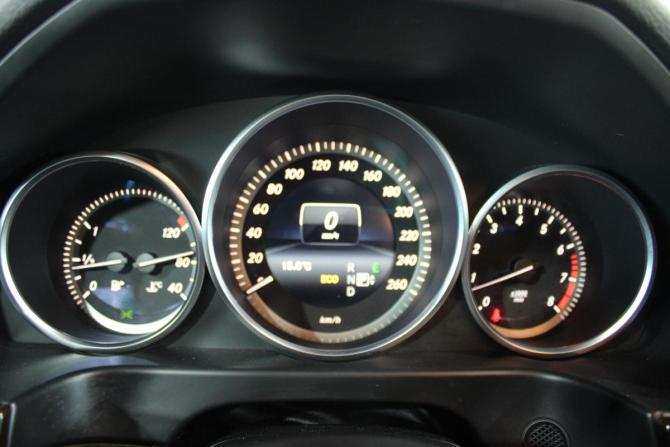 Mercedes-Benz E-Класс IV (W212 S212 C207) Рестайлинг с пробегом 2014 года, цена 1 699 000 рублей, 282000 км, седан, Автокод Объявления