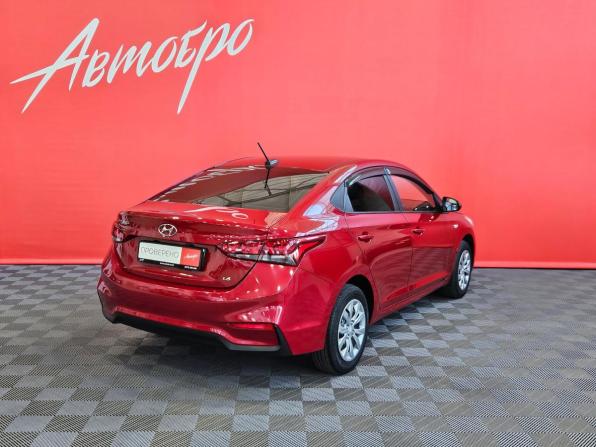 Hyundai Solaris II с пробегом 2019 года, цена 1 425 000 рублей, 113255 км, седан, Автокод Объявления