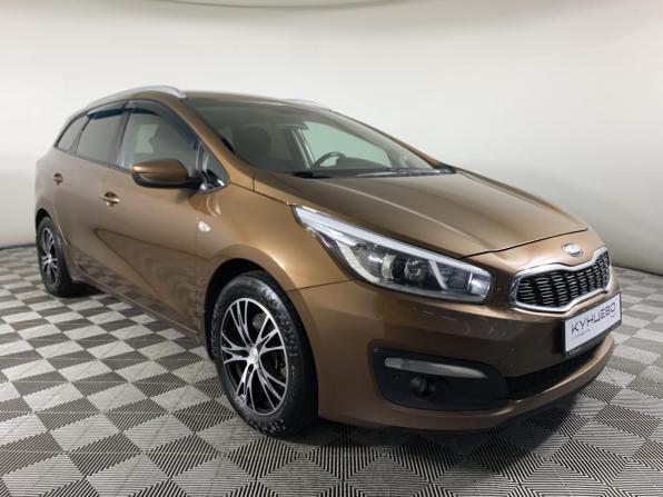 Kia Ceed II Рестайлинг с пробегом 2016 года, цена 1 070 000 рублей, 226364 км, хэтчбек, Автокод Объявления