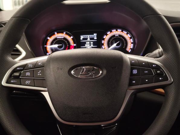 Lada (ВАЗ) Vesta I Рестайлинг (NG) с пробегом 2024 года, цена 1 429 000 рублей, 9178 км, седан, Автокод Объявления
