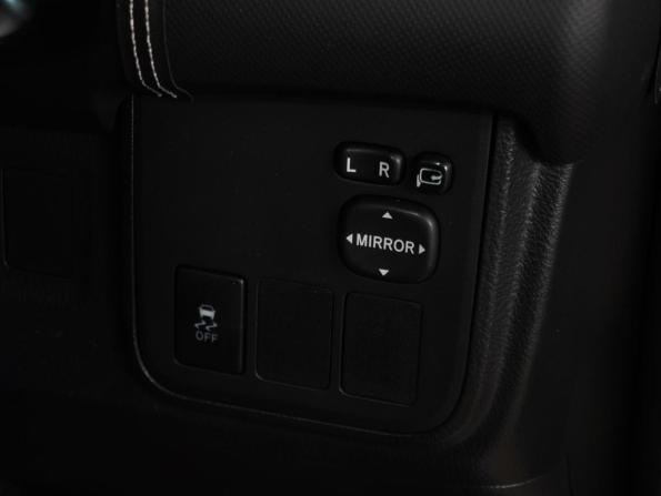 Toyota Wish II Рестайлинг с пробегом 2013 года, цена 1 439 000 рублей, 190105 км, минивэн, Автокод Объявления