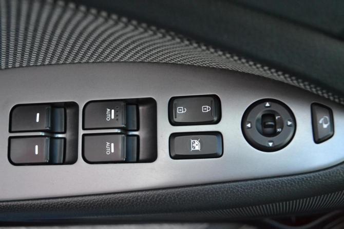 Kia Optima III Рестайлинг с пробегом 2013 года, цена 1 200 000 рублей, 205102 км, седан, Автокод Объявления