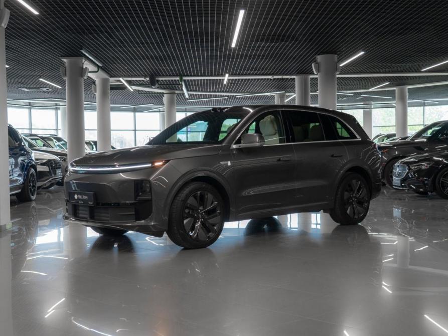 Li Auto (Lixiang) L6 Москва  - изображение 1