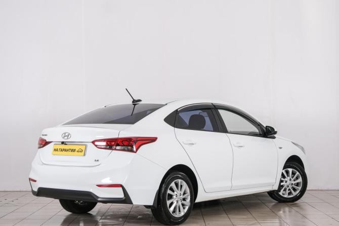 Hyundai Solaris II с пробегом 2018 года, цена 1 259 000 рублей, 122000 км, седан, Автокод Объявления